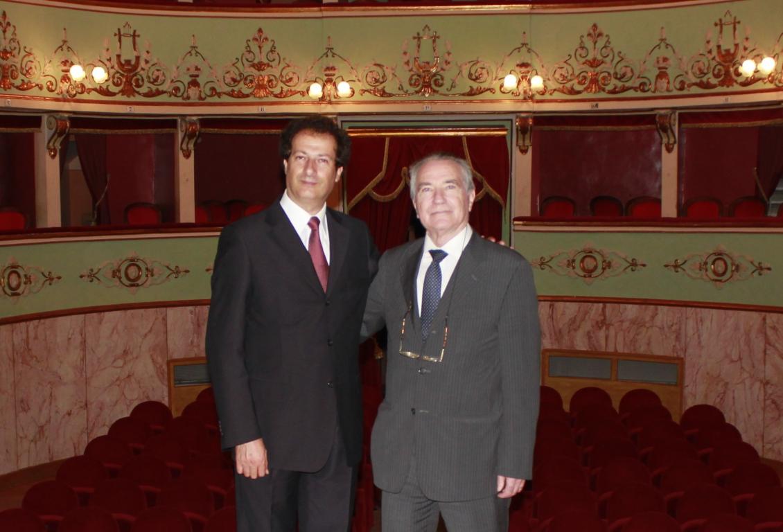 Maurizio Petrolo e il Dott. Francesco Ernani, Sovrintendente di vari e importanti Teatri Italiani